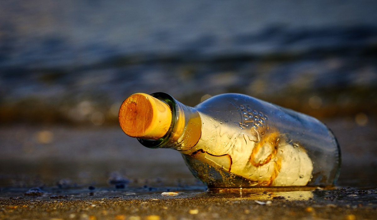 How to go beachcombing responsibly along protected shores
