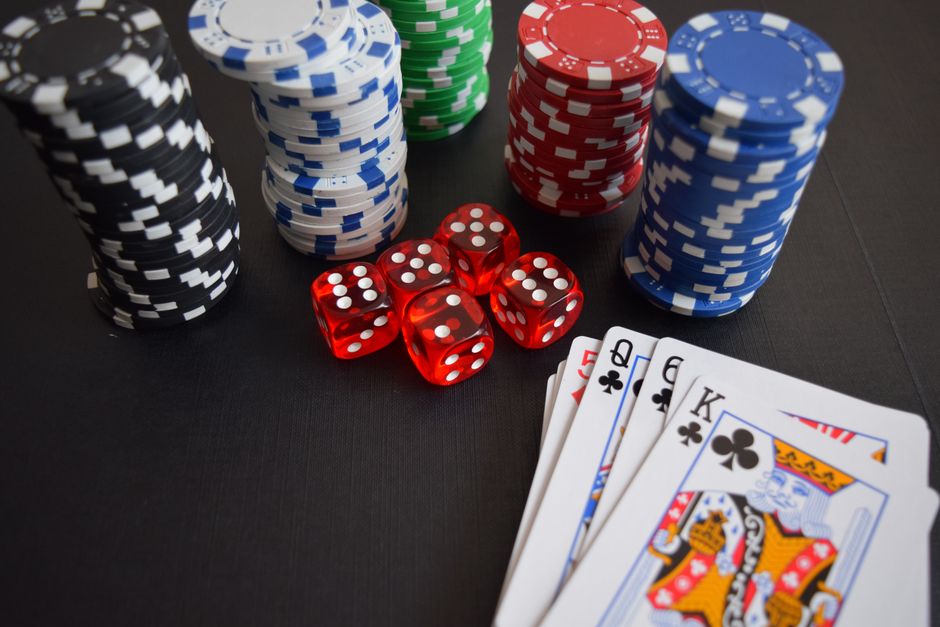 Slot Volatility Explained: Why Big Wins Feel Impossible